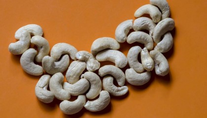 三只松鼠收购爱零食告吹，三只松鼠的线下化该向何处去？