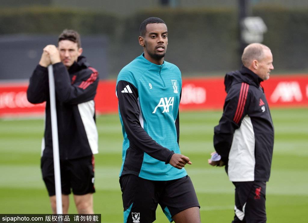 伊萨克首秀惊艳,斯洛特赞其体能超预期