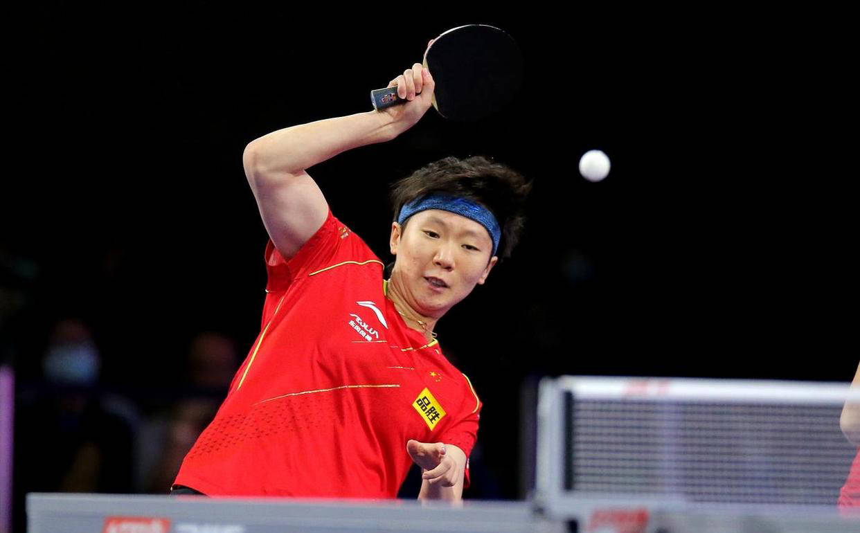 不追星炒CP,王曼昱如何成为品牌新宠?