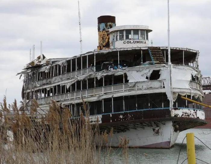 2018年,浙江渔民发现无人游轮,内部豪华却无人认领,真相如何