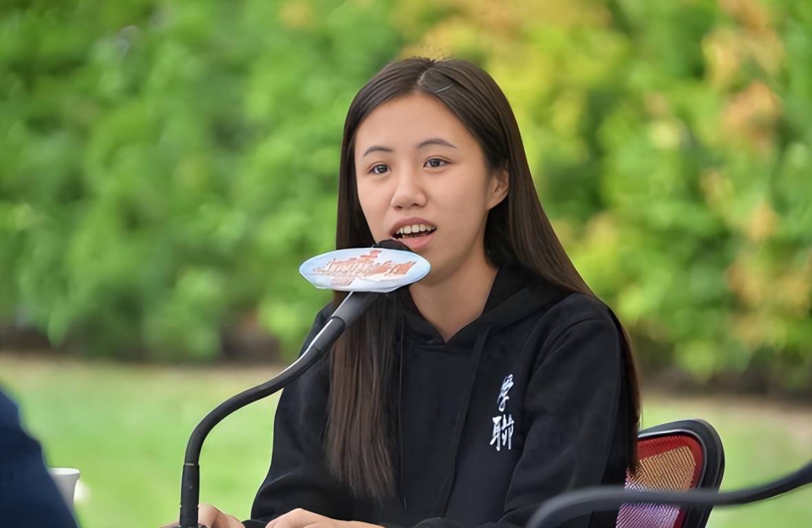 2018年,“港独”张倩盈叫嚣,听到国歌就想吐,如今下场如何?