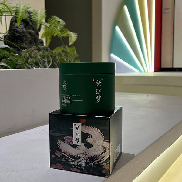 头发干枯分叉易断怎么修复?哪个牌子护发素好用
