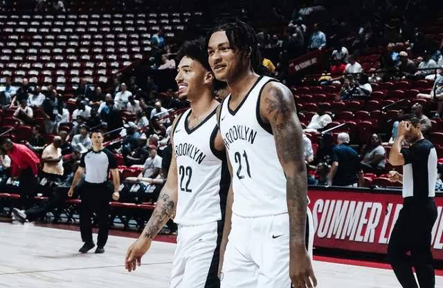 媒体献策快船篮网交易方案：瞄准25+8双能锋，21岁多面内线加盟？