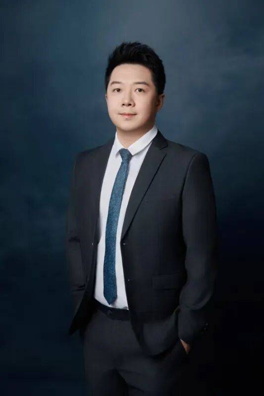 债券交易专家的奋斗目标：像偶像迈克尔・米尔肯一样 在债券投资中持续创造阿尔法